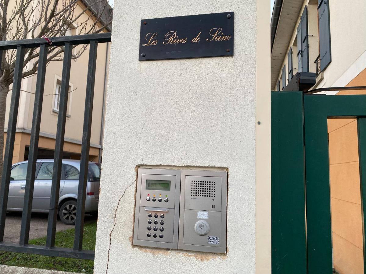 Blue Pearl - Parking - Gare Rer A 5 Min Apartment Corbeil-Essonnes Ngoại thất bức ảnh